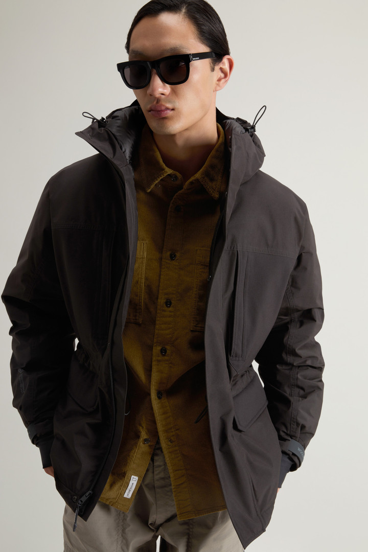 Mountain Jacket in WINDSTOPPER GORE-TEX Black photo 4 | Woolrich