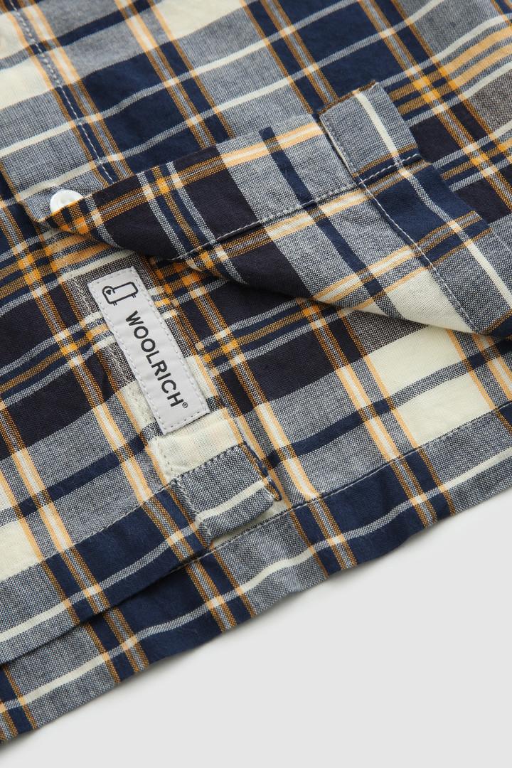 Camisa abotonada de popelina de niño marrón photo 5 | Woolrich