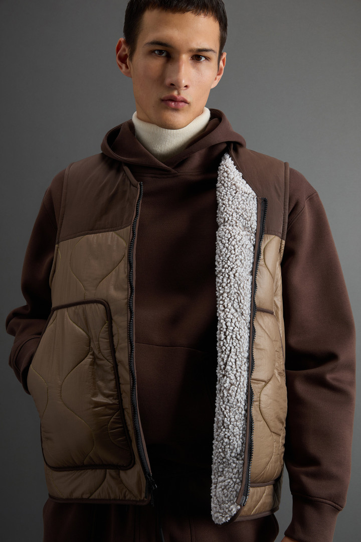 Gilet trapuntato con fodera in sherpa by Todd Snyder Beige photo 4 | Woolrich