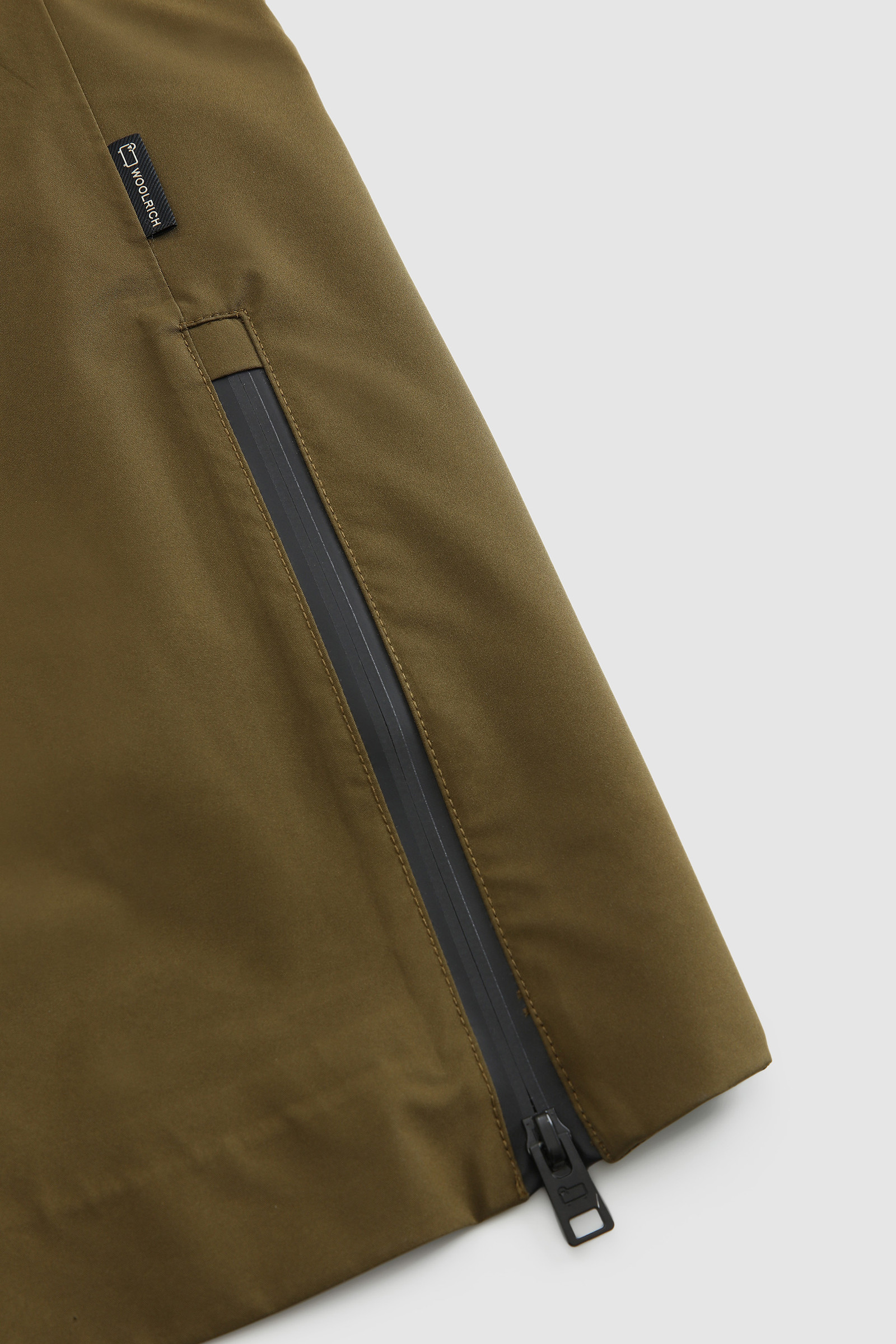 Light Waterproof Clay Parka in Gore-Tex Green photo 9 | Woolrich