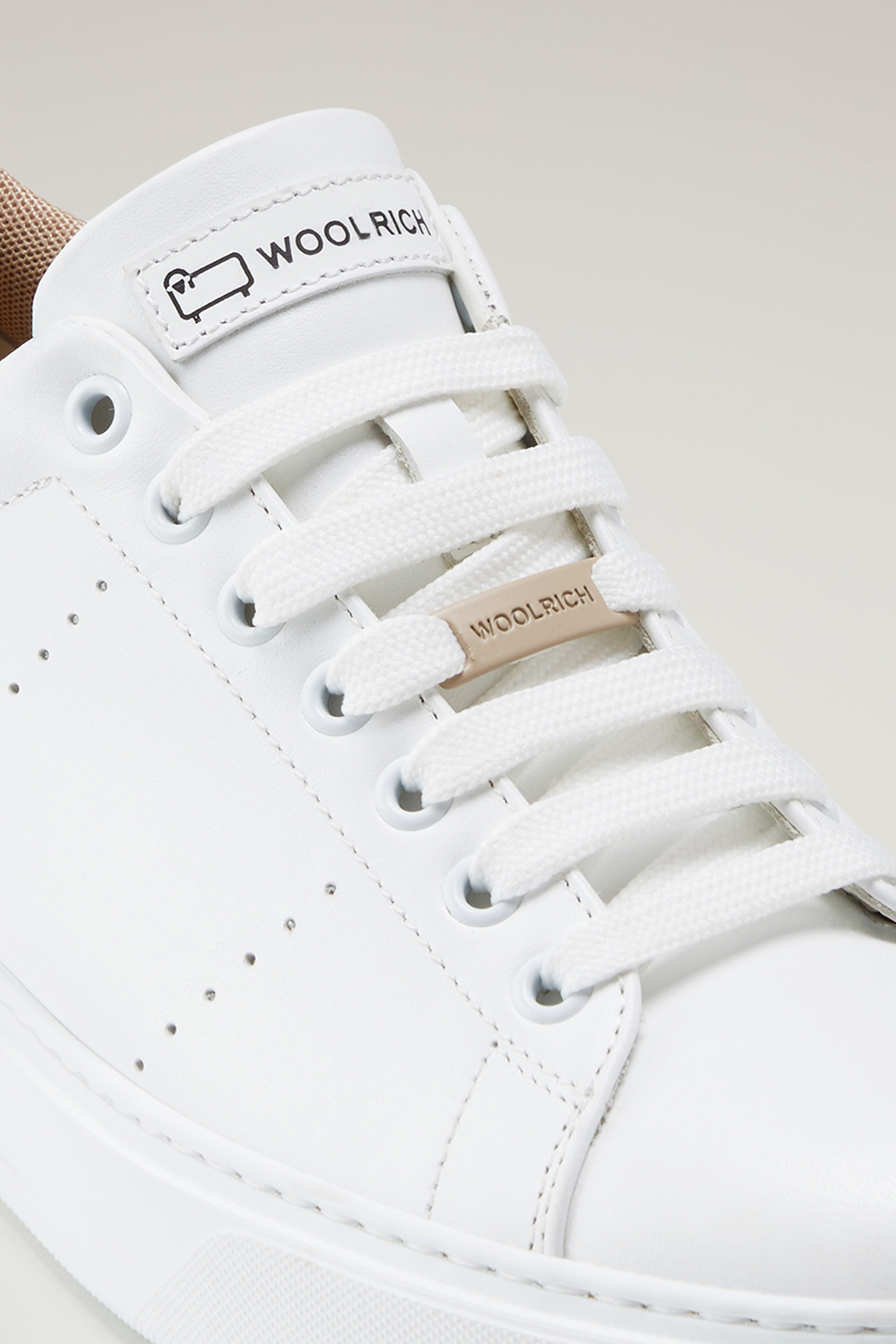 Sneakers Classic Court aus weichem Leder mit Kontrastfutter weiß photo 5 | Woolrich