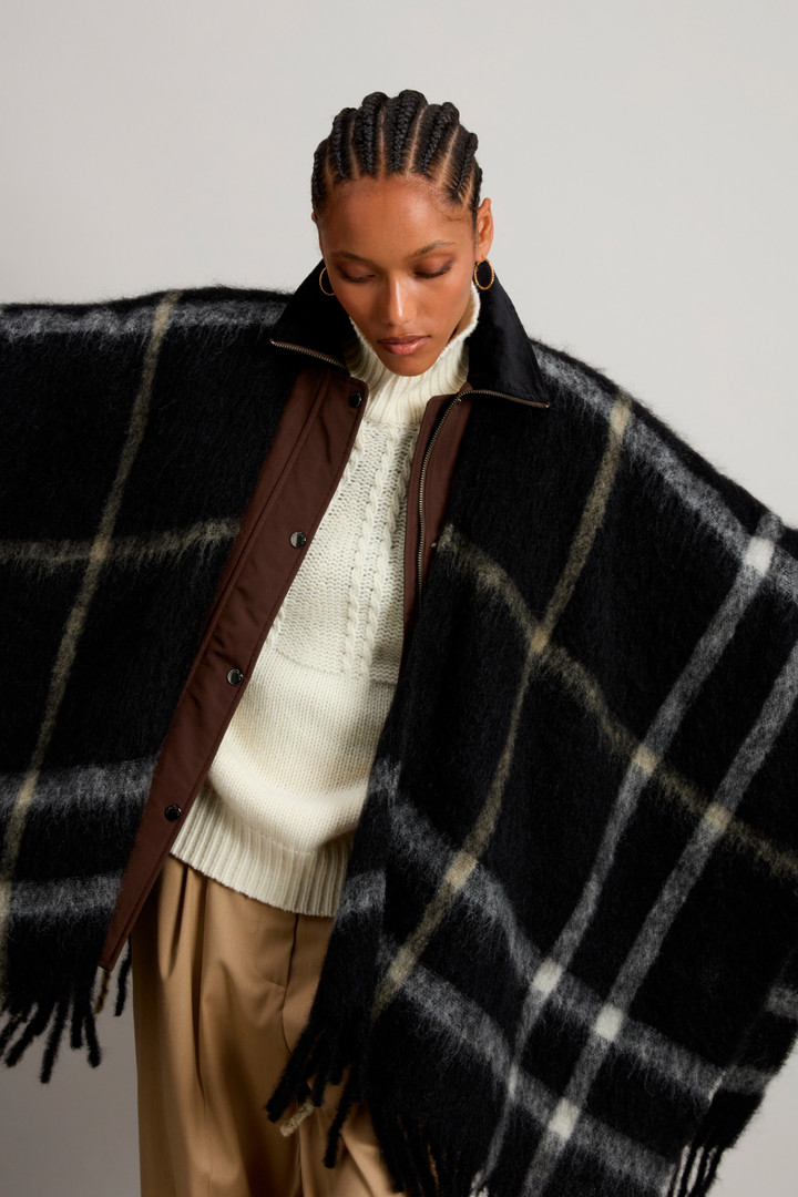 Alpaca-, Mohair and Wool-Blend Cape Black photo 4 | Woolrich
