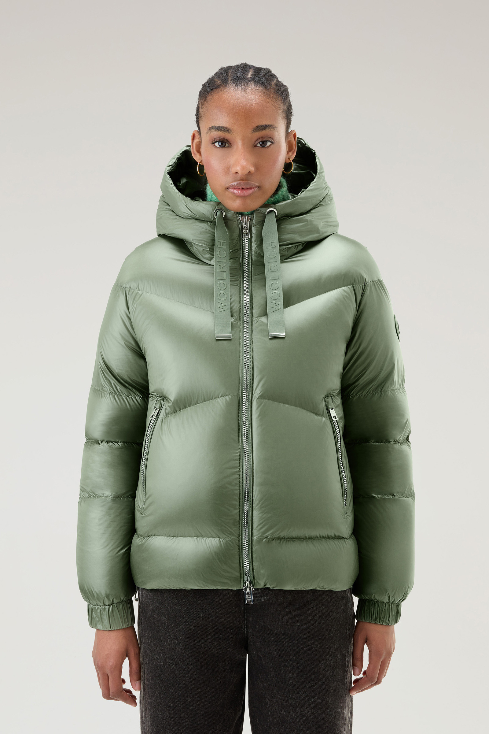 Aliquippa Short Down Jacket in Glossy Nylon - Women - Green