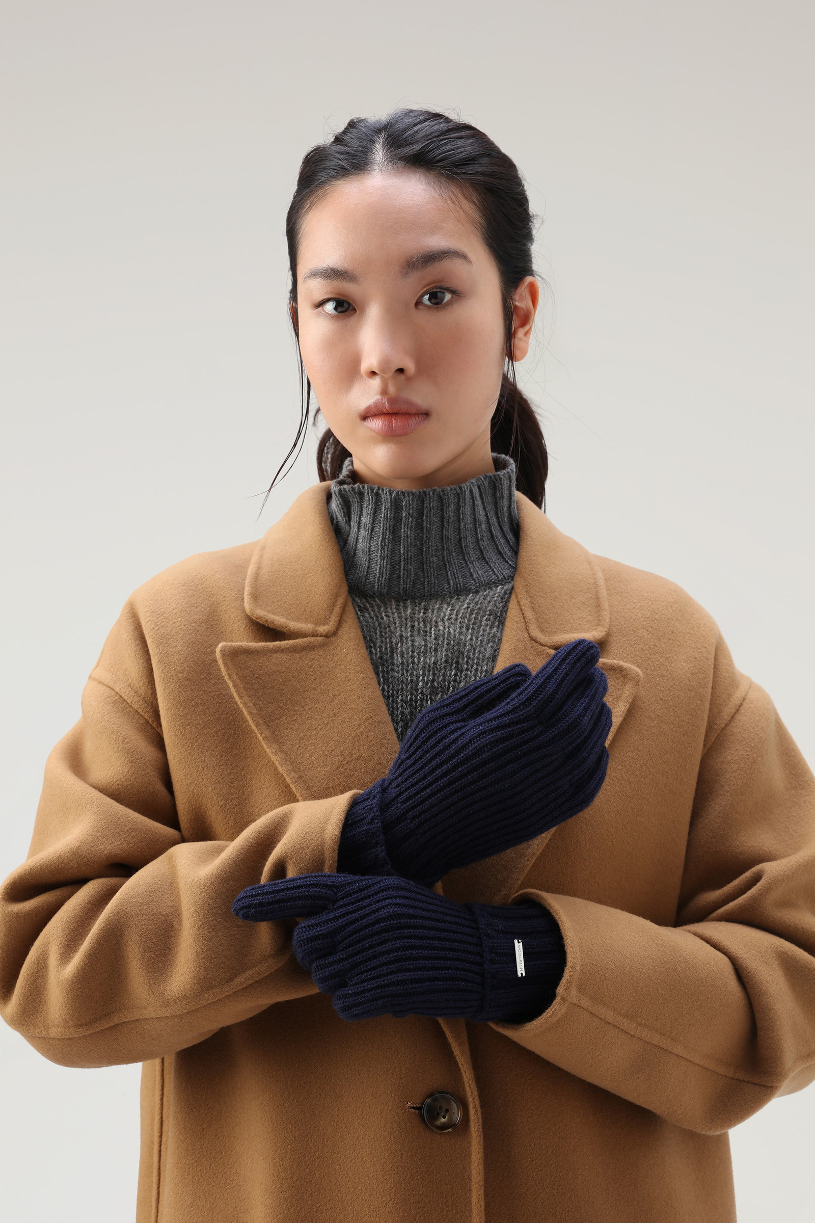 Gerippte Handschuhe aus Kaschmir Blau photo 2 | Woolrich