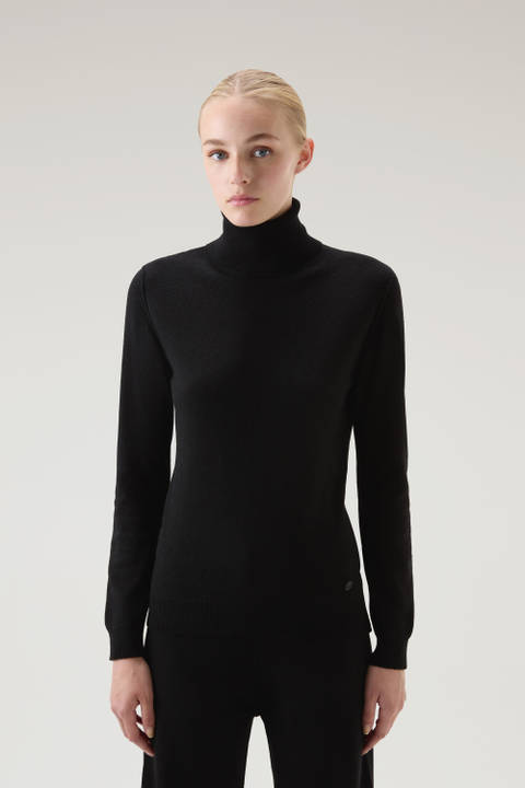 Turtleneck Sweater in Wool Blend Black | Woolrich