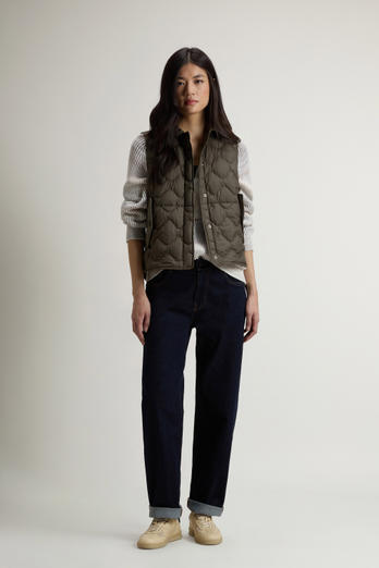 Quilted Microfiber Heritage Vest Green photo 1 | Woolrich