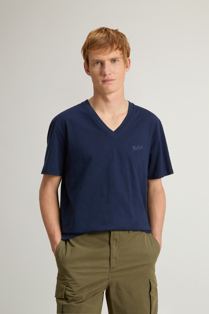 Pure Cotton Slub T-Shirt with V-Neck Blue photo 1 | Woolrich