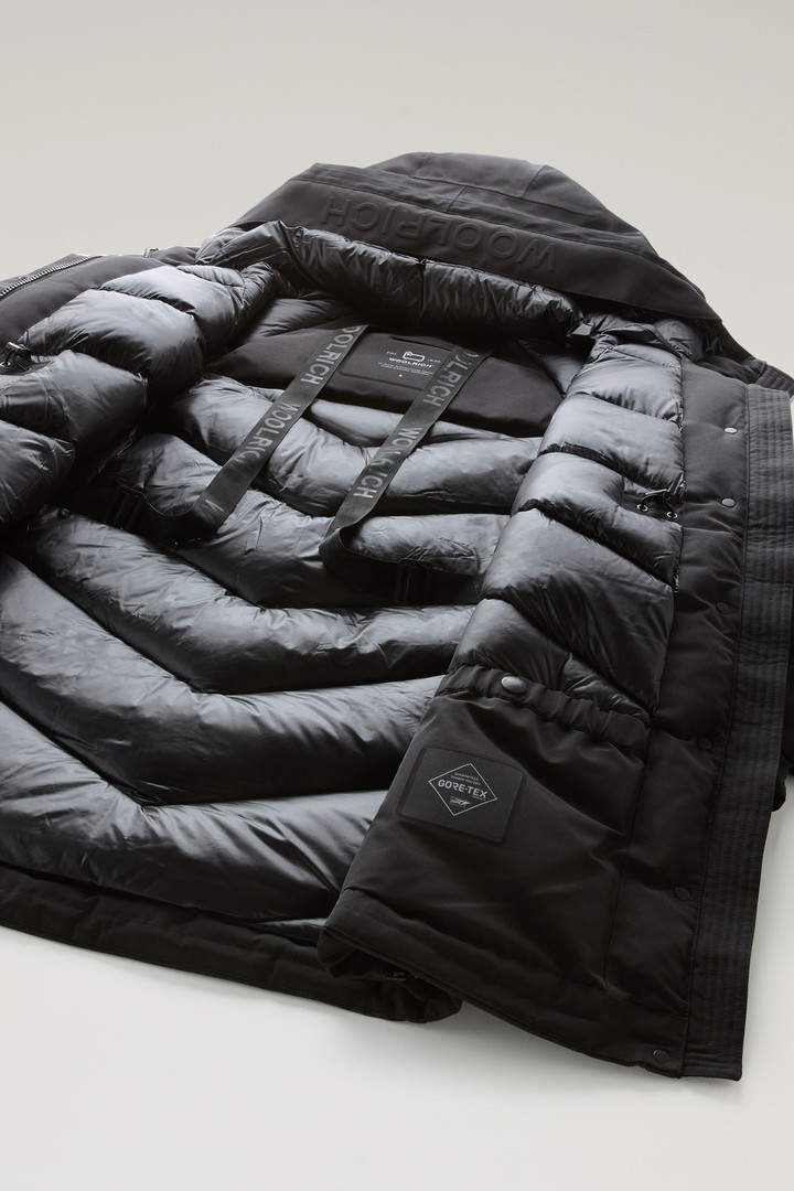 Waterproof High-Tech Parka in GORE-TEX Black photo 5 | Woolrich