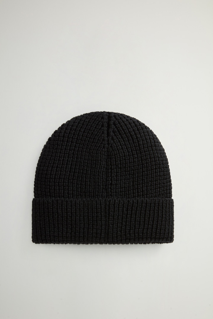 Beanie in Pure Merino Virgin Wool with Honeycomb Stitch Black photo 2 | Woolrich