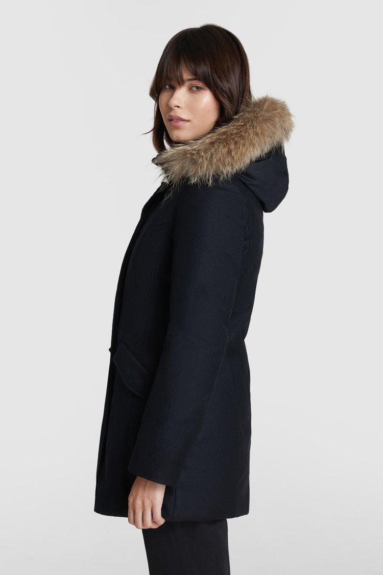 Arctic Parka luxe in lana pregiata, pelliccia coyote