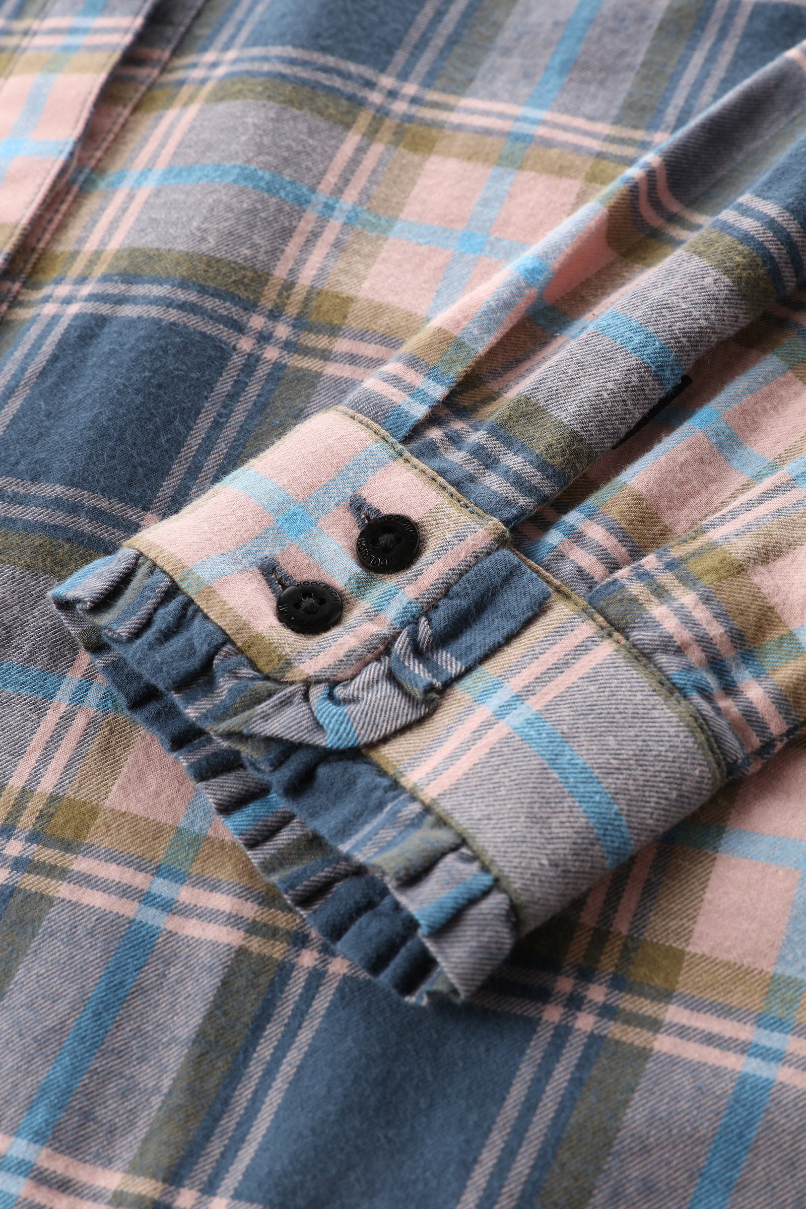 Madras geruit overhemd in lichtgewicht flanel roze photo 8 | Woolrich