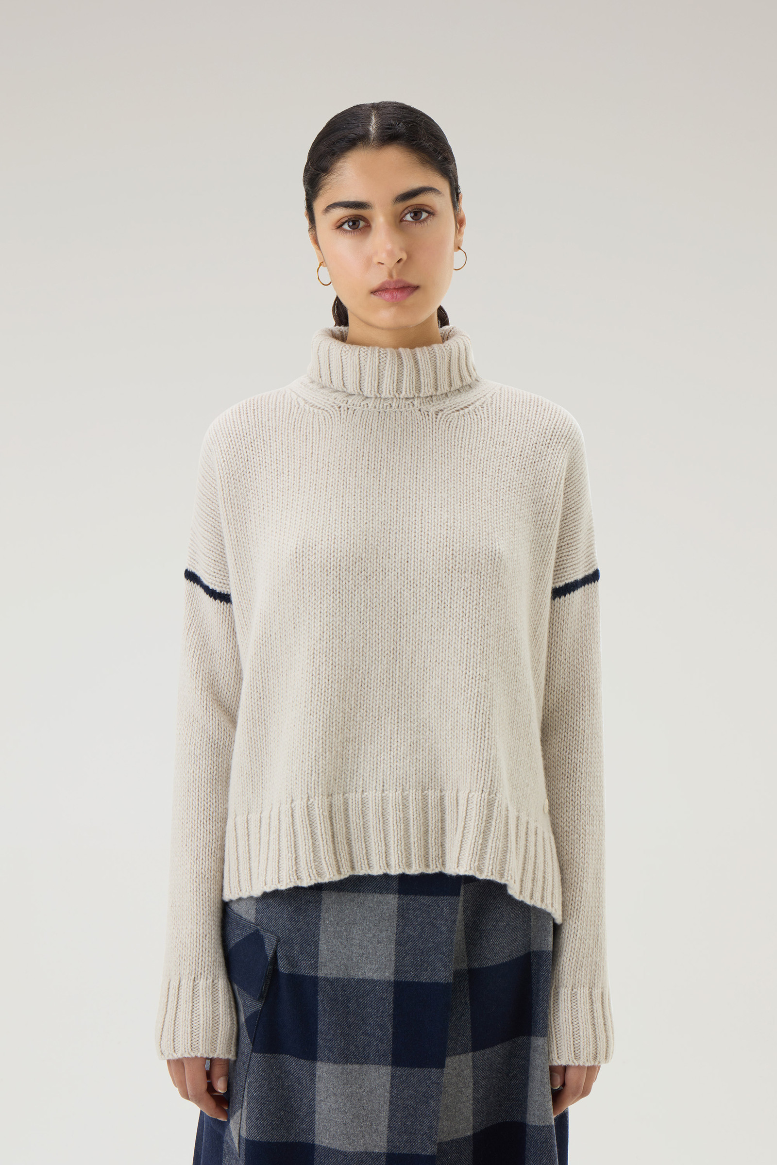 Women's Turtleneck Sweater in Pure Virgin Wool White | Woolrich USA