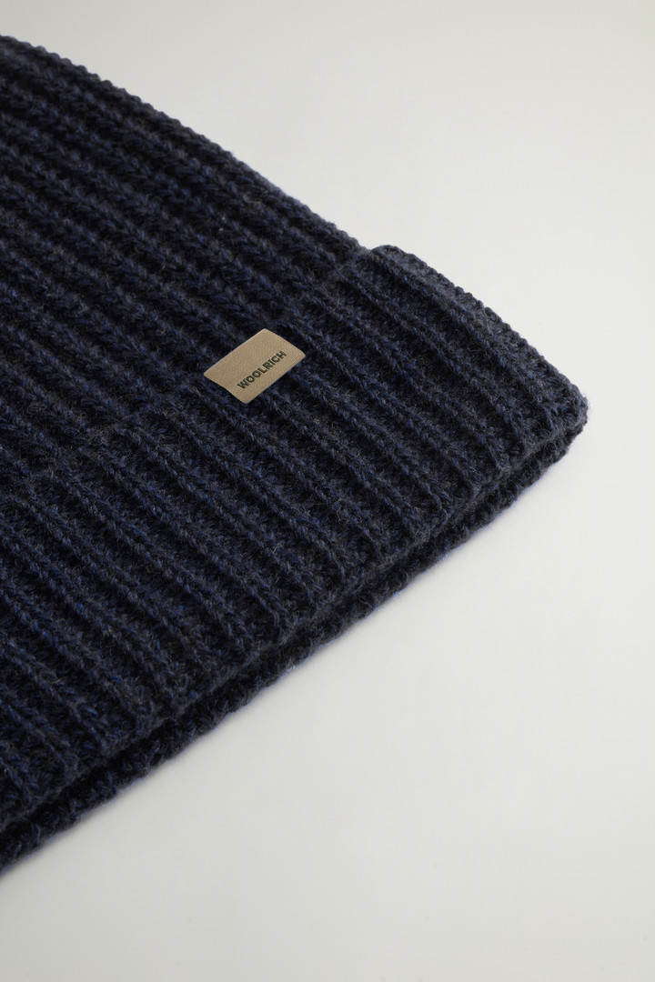 KNITTED RIBBED BEANIE Blauw photo 3 | Woolrich