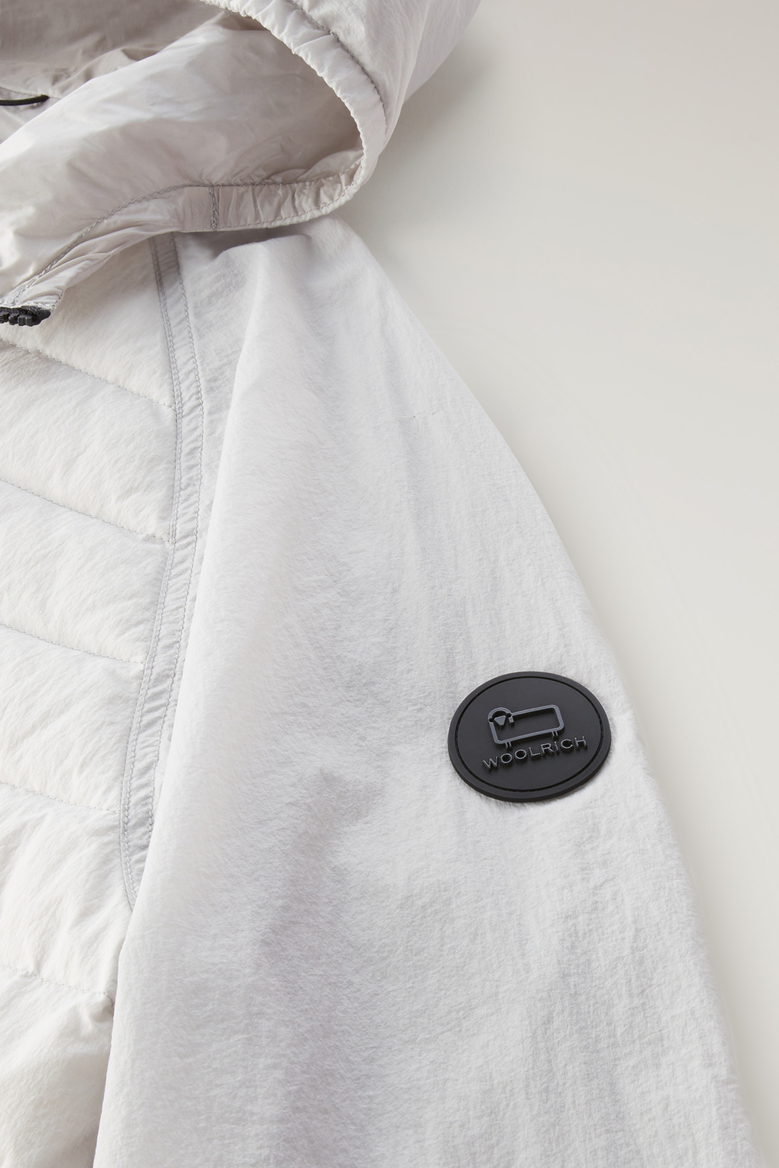 Veste Hybrid en nylon crinkle avec matelassage sur le devant et capuche blanc photo 7 | Woolrich