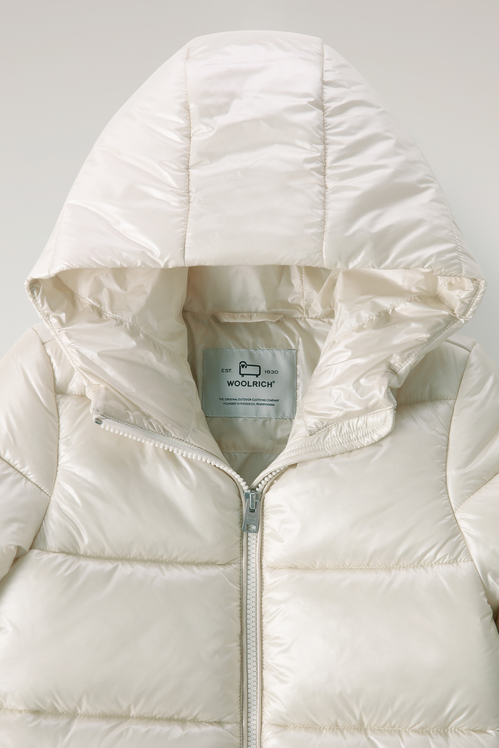 Girls' Quilted Jacket in Glossy Nylon White photo 3 | Woolrich