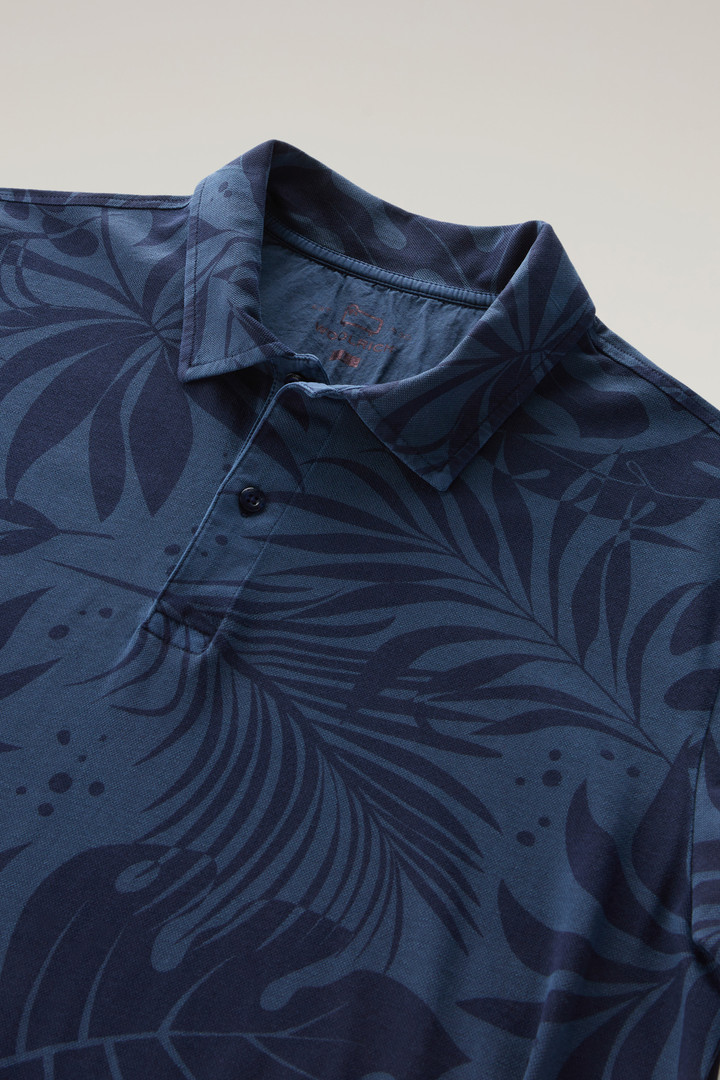 Garment-Dyed Polo Shirt in Stretch Cotton with a Tropical Print Blue photo 6 | Woolrich