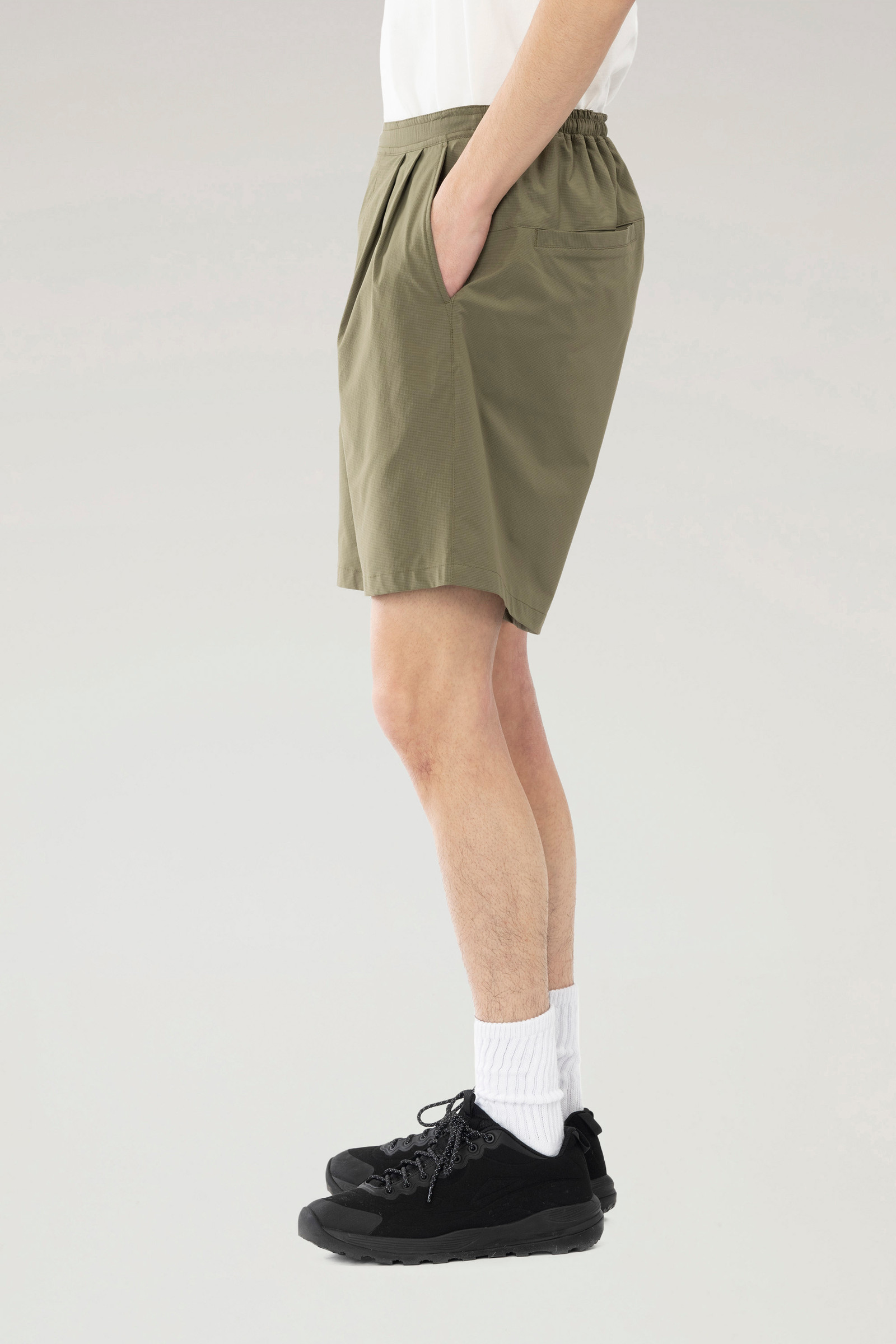High Aeration Shorts in Stretch Ripstop Green photo 2 | Woolrich
