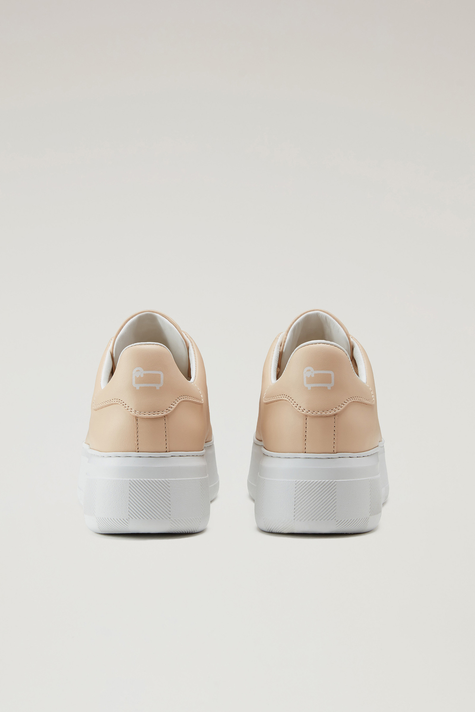Sneakers Chunky Court in morbida pelle con dettagli a contrasto rosa photo 3 | Woolrich