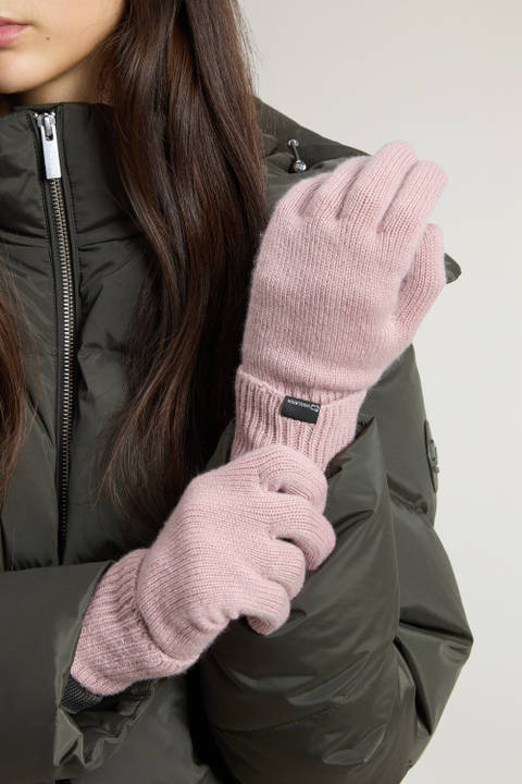 Gloves in Pure Cashmere Pink photo 2 | Woolrich