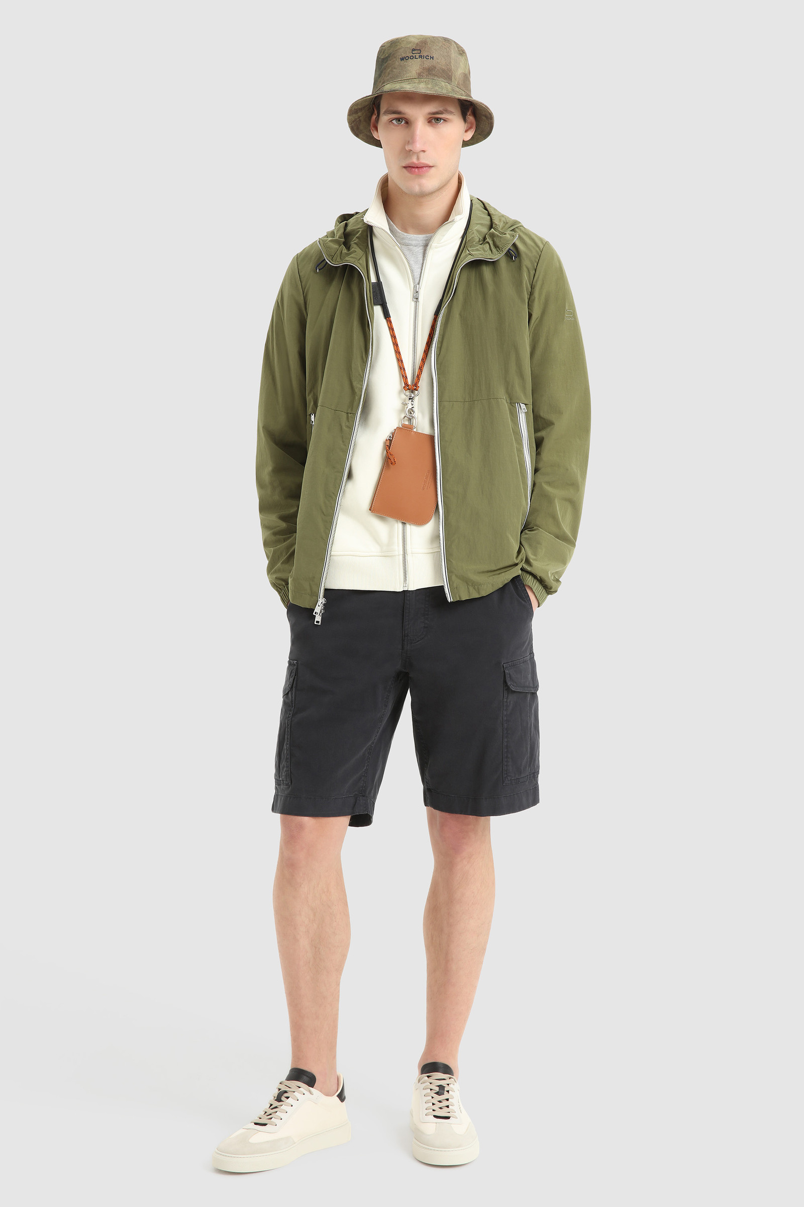 Short cargo teint en pièce bleu photo 2 | Woolrich