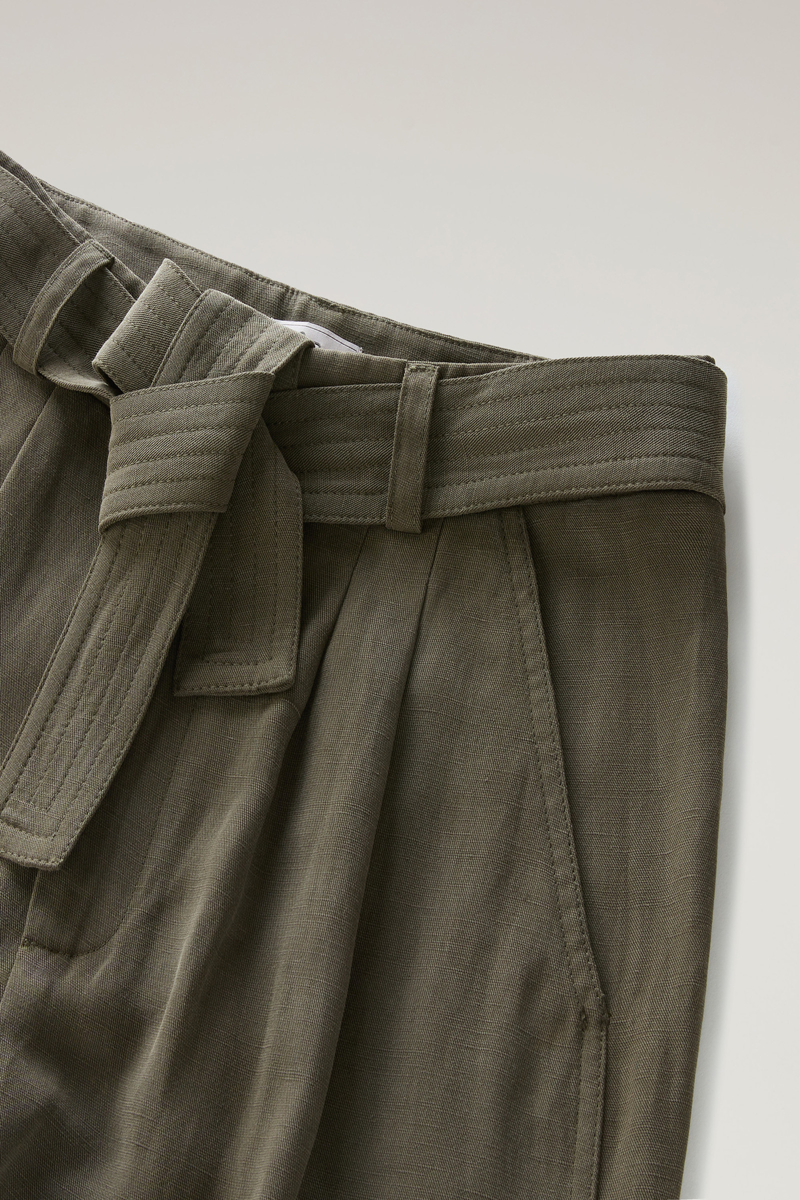 Hose aus einer Leinen-Mischung mit Gürtel grün photo 8 | Woolrich
