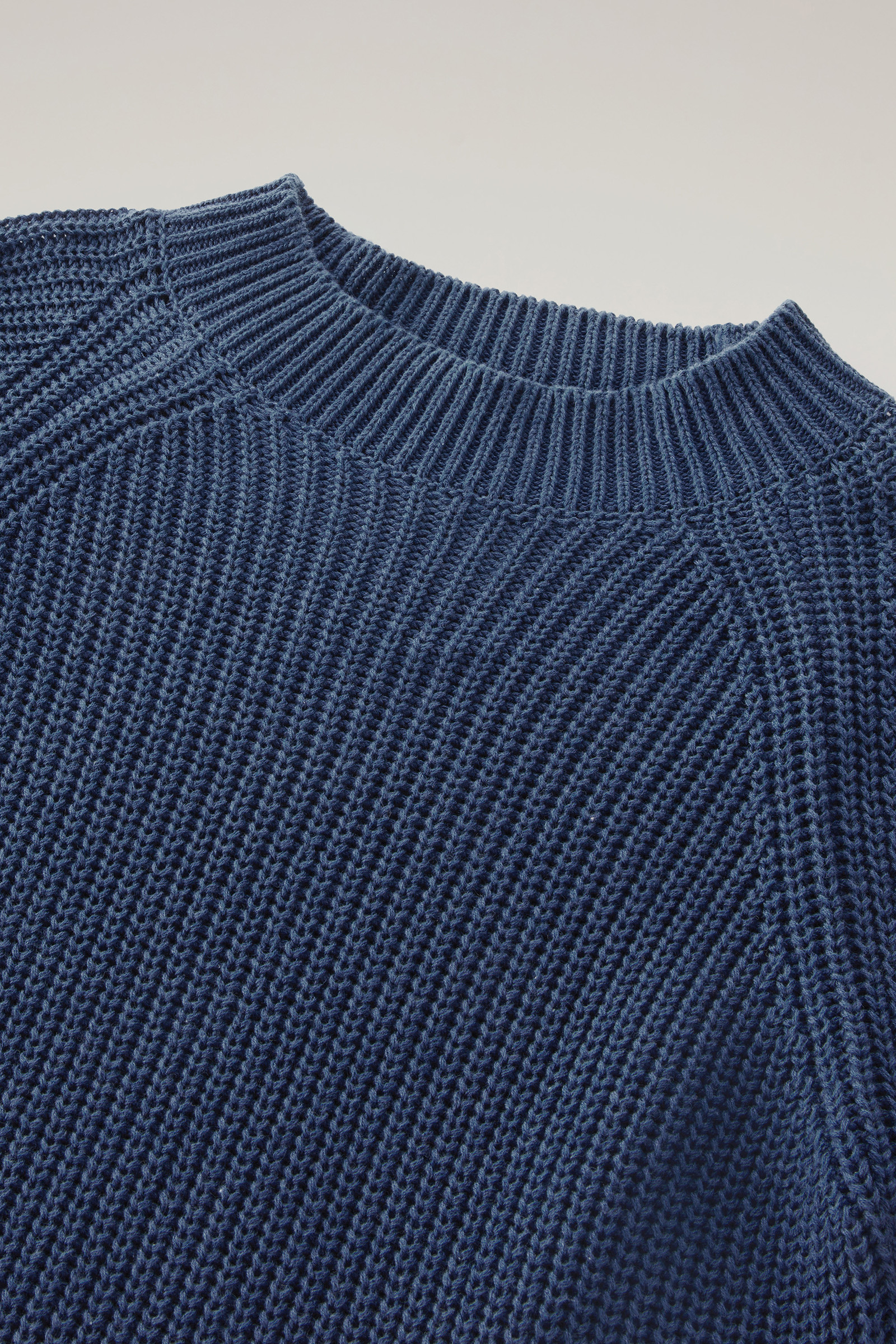 Crewneck Sweater in Pure Cotton with Natural Garment-Dye Finish Blue photo 6 | Woolrich