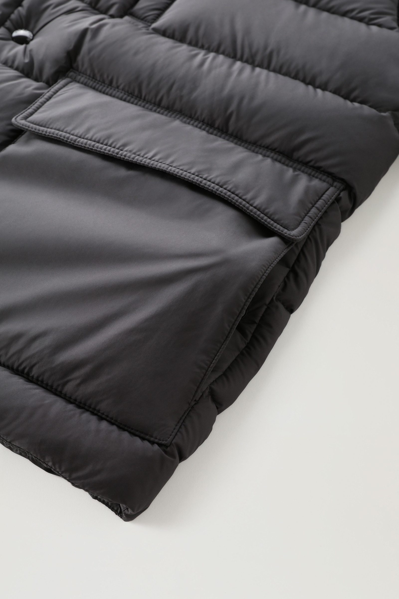 Sierra-Jacke mit Ärmeln aus Merinowolle und abnehmbarer Kapuze Schwarz photo 10 | Woolrich