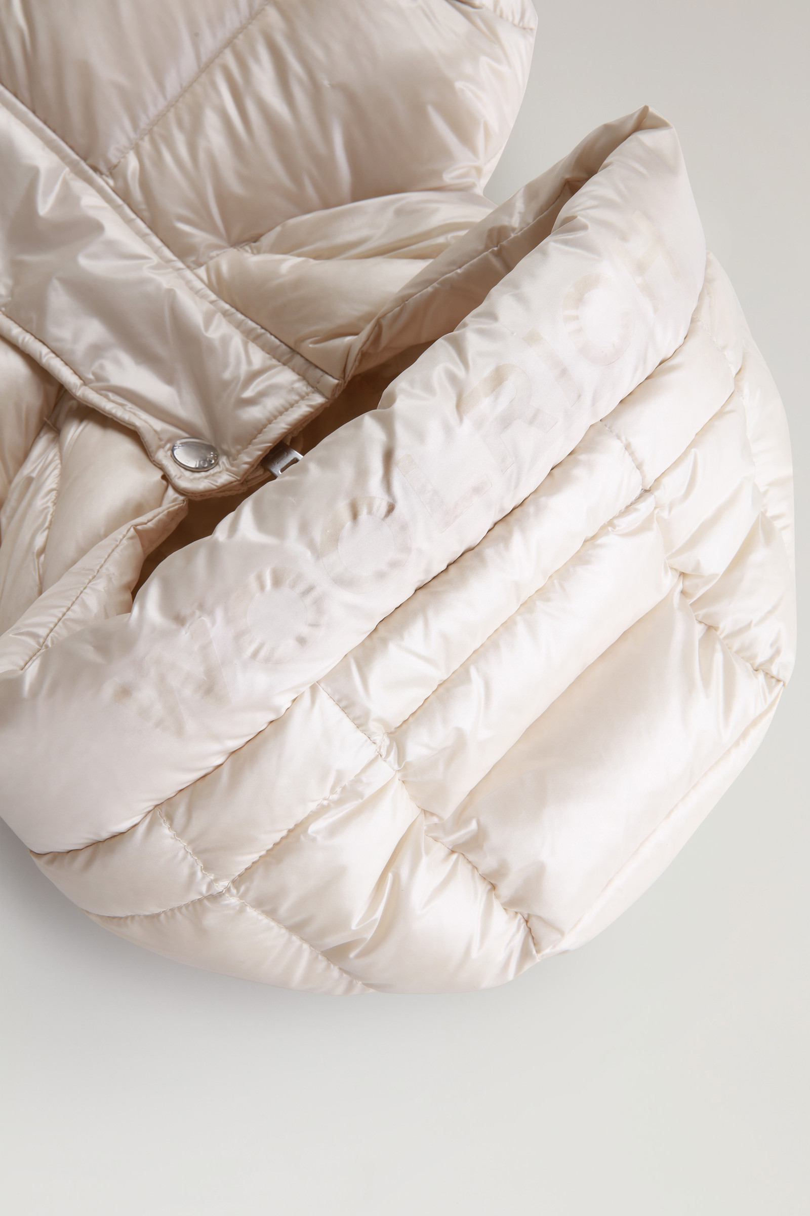 Girls' Long Down Jacket in Glossy Nylon White photo 4 | Woolrich