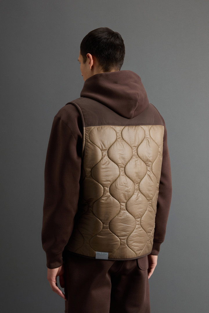 Gilet trapuntato con fodera in sherpa by Todd Snyder Beige photo 3 | Woolrich