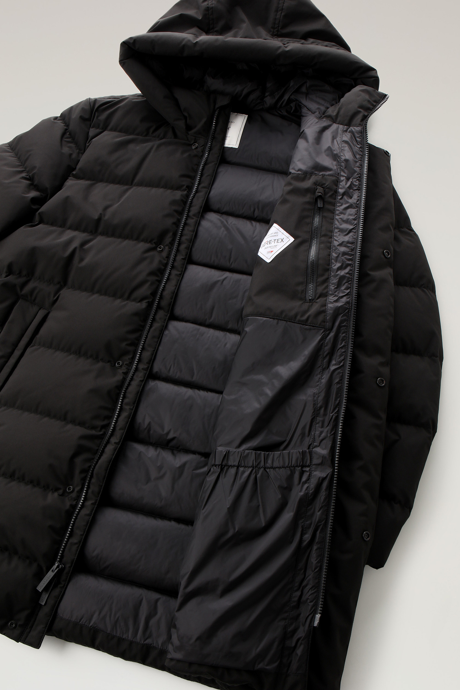 Men's Quilted Long Jacket in GORE-TEX Infinium Black | Woolrich USA