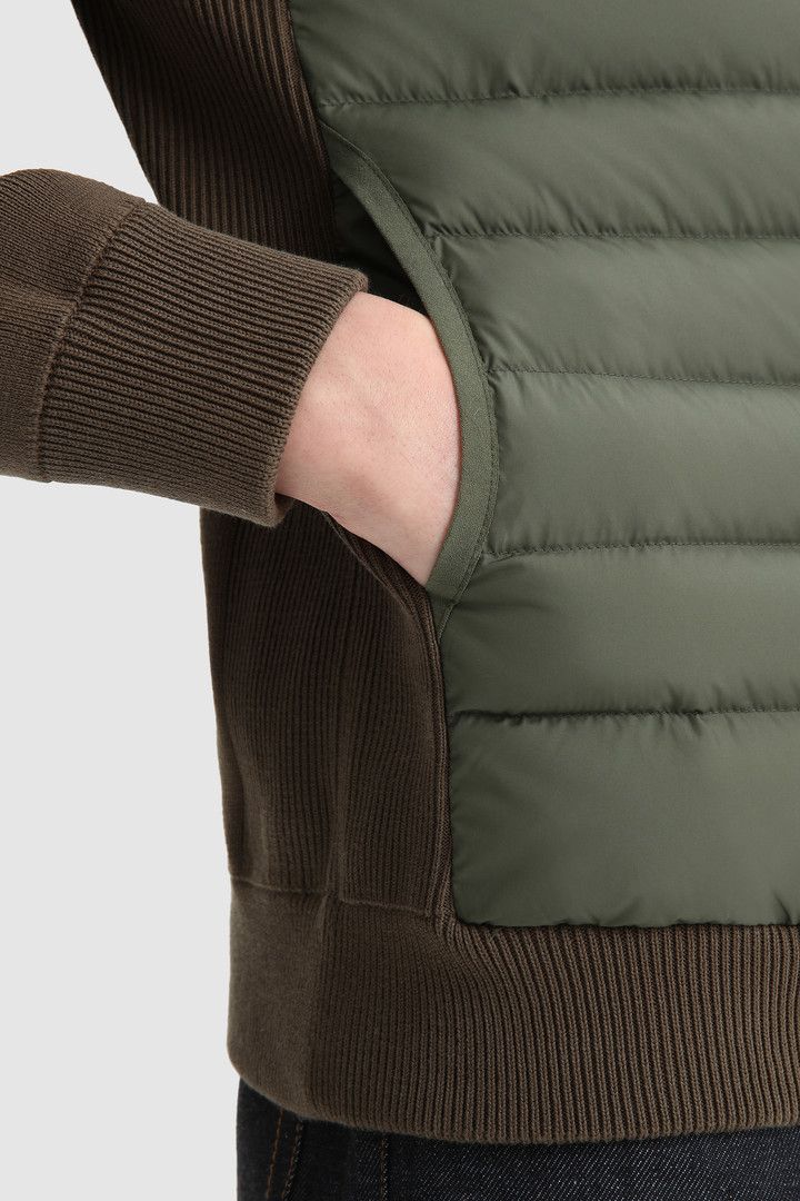 Gesteppte Trainingsjacke mit gestrickten Ärmeln