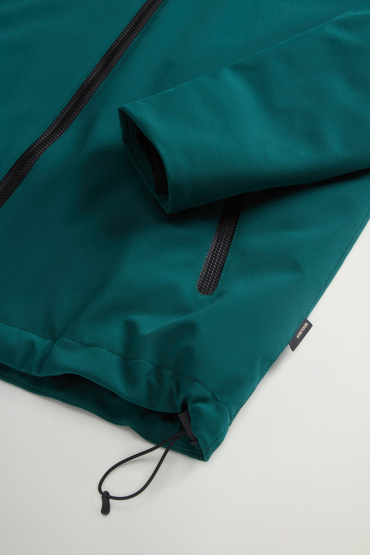 Pacific Jacket in Tech Softshell Green photo 8 | Woolrich