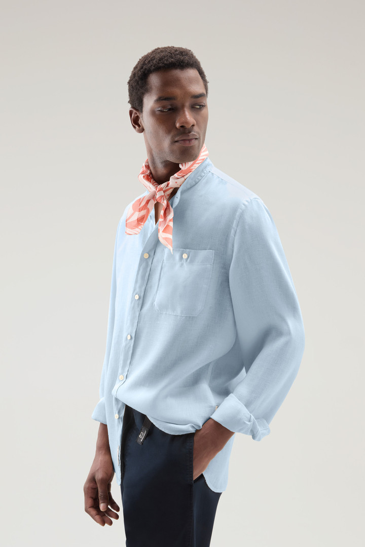 Garment-dyed Shirt with Mandarin Collar in Pure Linen Blue photo 4 | Woolrich
