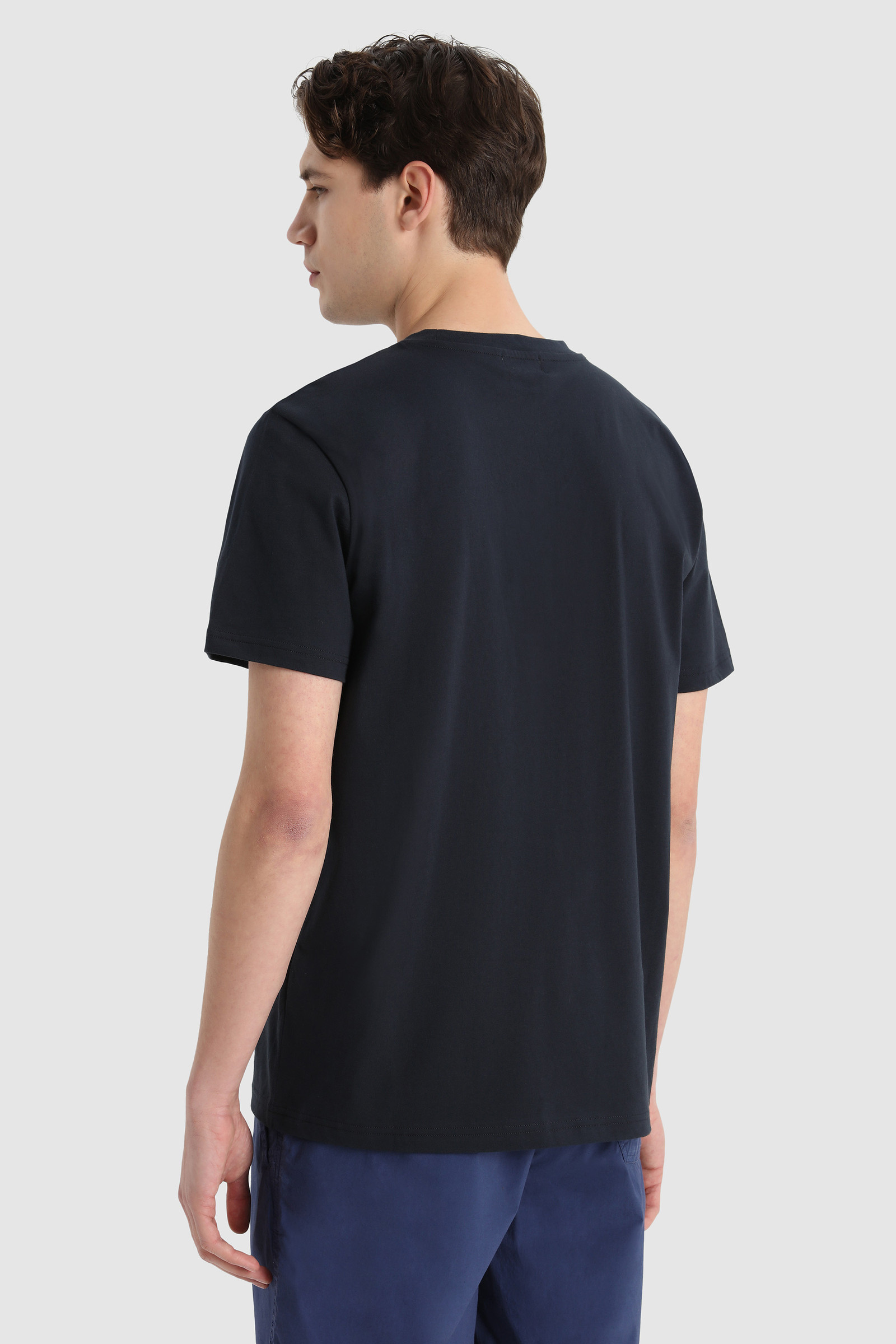 T-shirt en coton bio avec logo sur la poitrine bleu photo 3 | Woolrich
