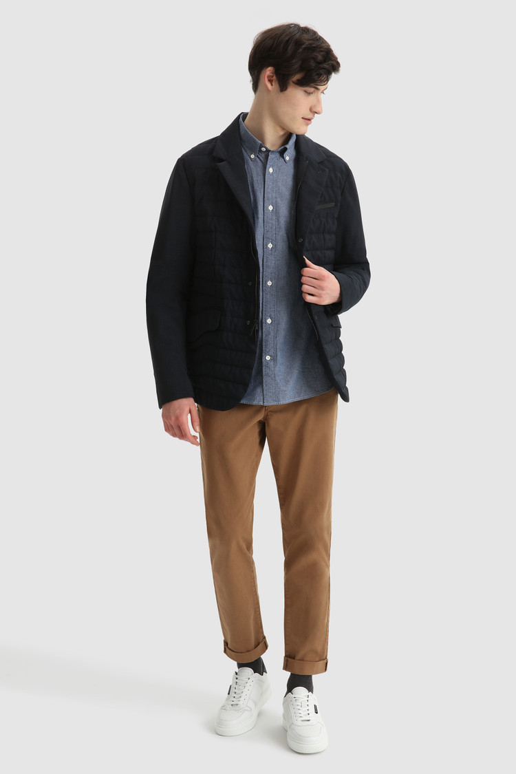 Pantalones chinos de algodón elástico teñido en prenda