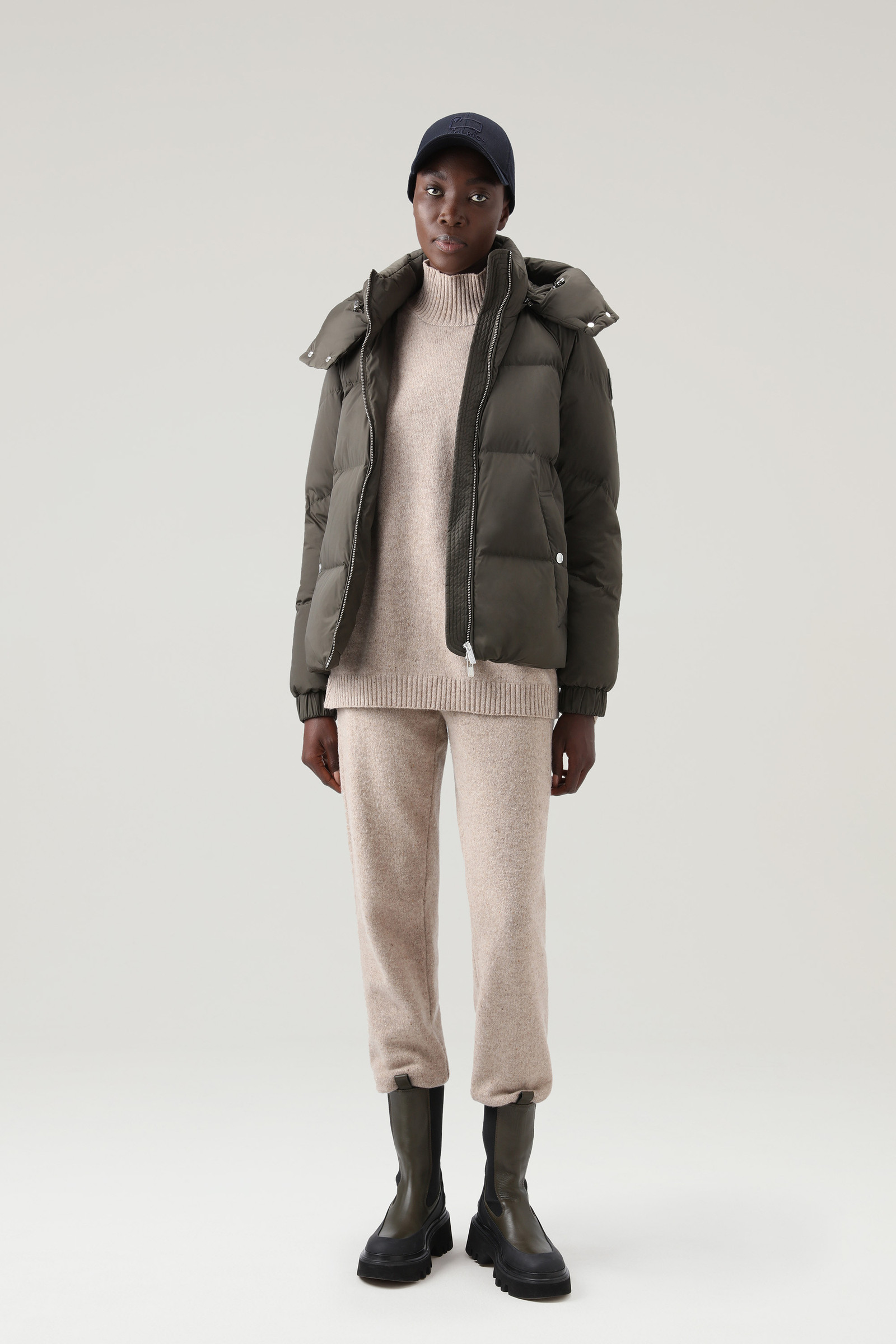 Alsea Short Daunenjacke mit abnehmbarer Kapuze photo 2 | Woolrich