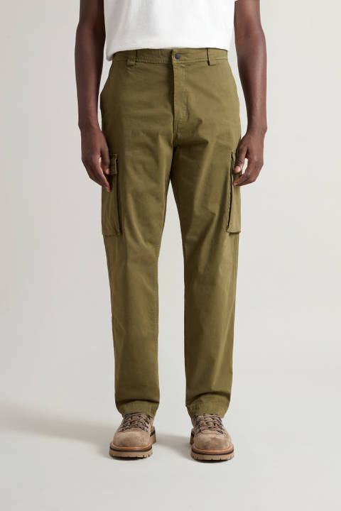 Garment-dyed Cargo Pants in Stretch Cotton Green | Woolrich