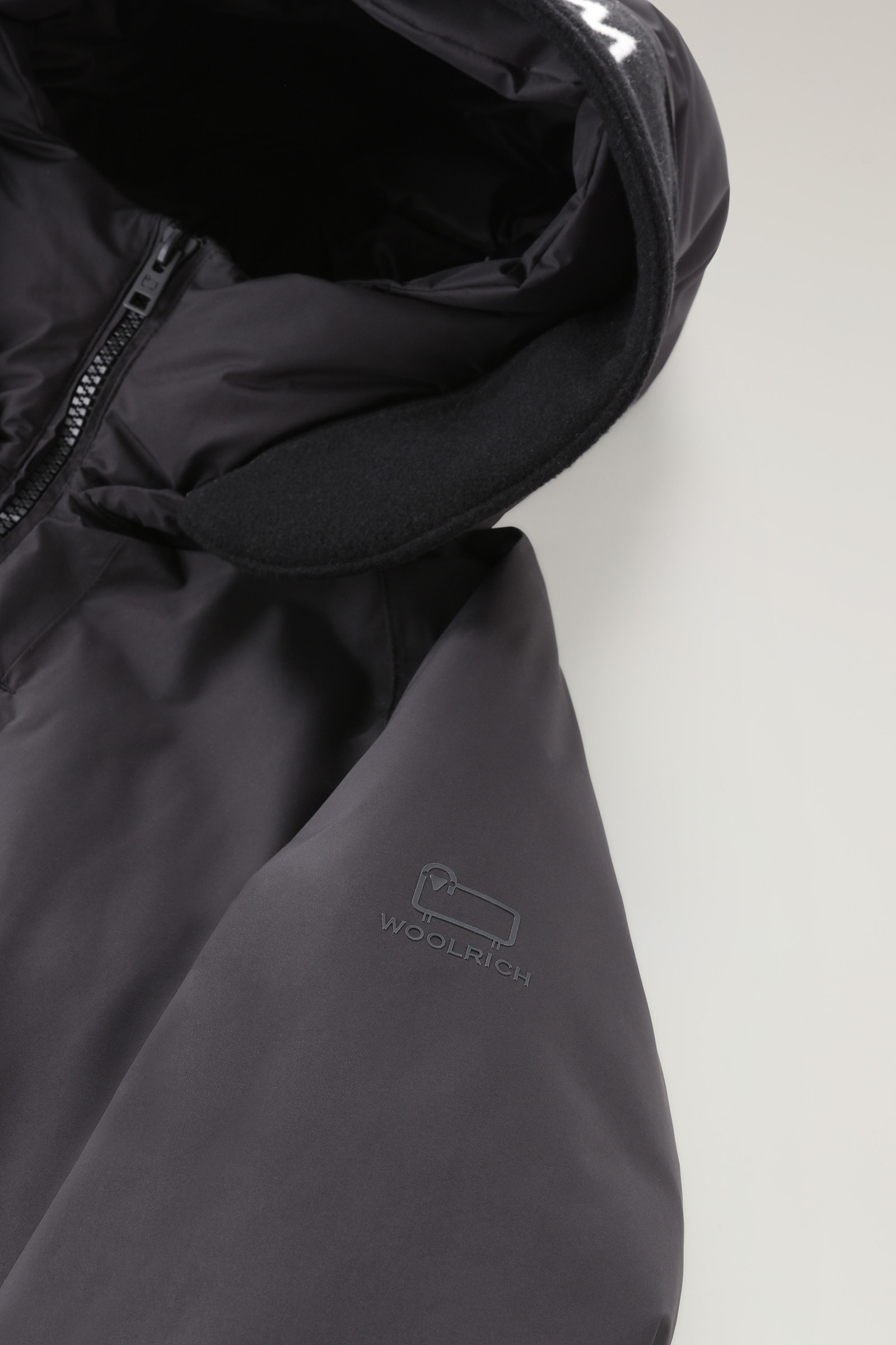 Mountain Waterproof Jacket in Pertex Revolve Black photo 8 | Woolrich