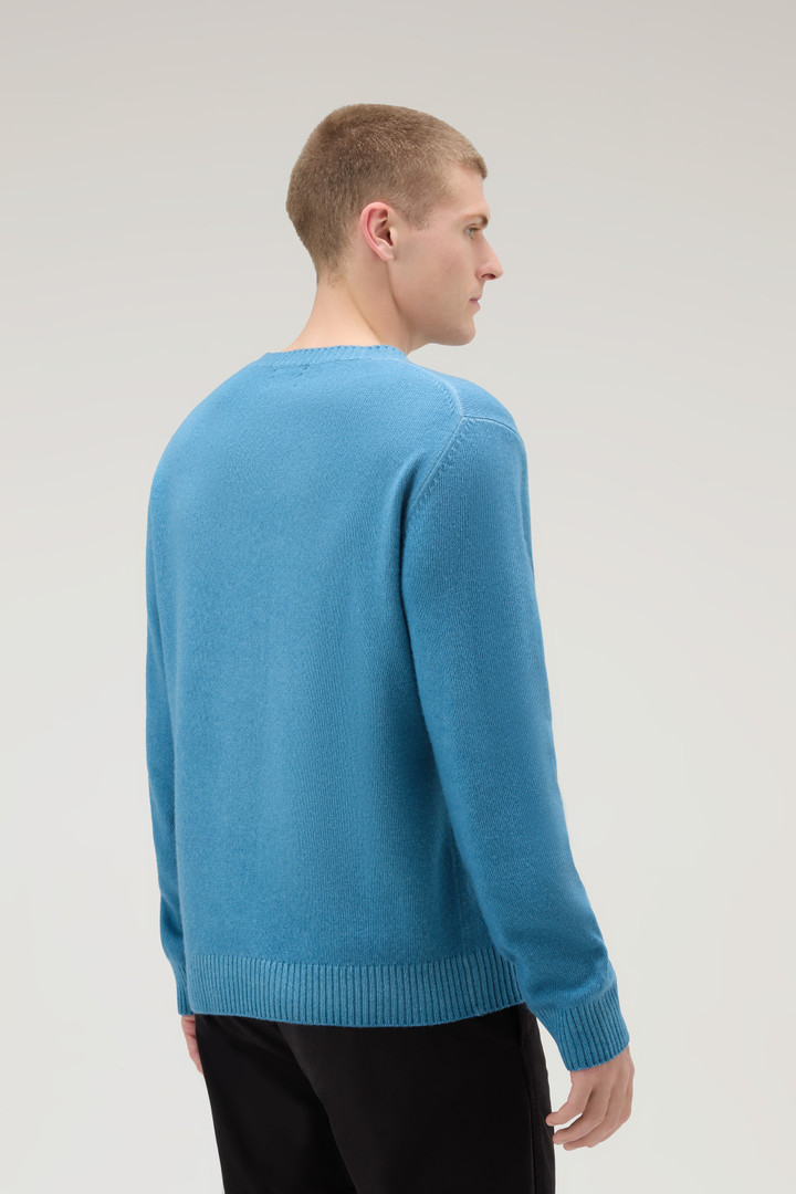 Garment-dyed Crewneck in Pure Virgin Wool Blue photo 3 | Woolrich