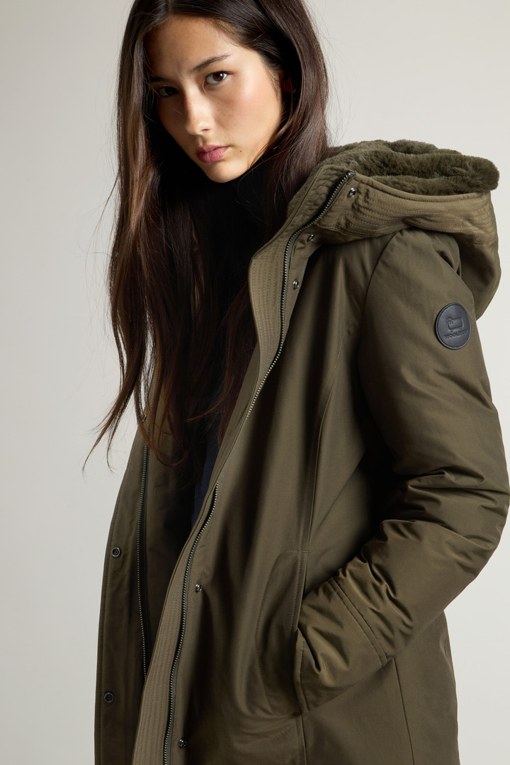 Boulder Parka in Ramar Cloth with Hood and Detachable Faux Fur Trim Green photo 5 | Woolrich