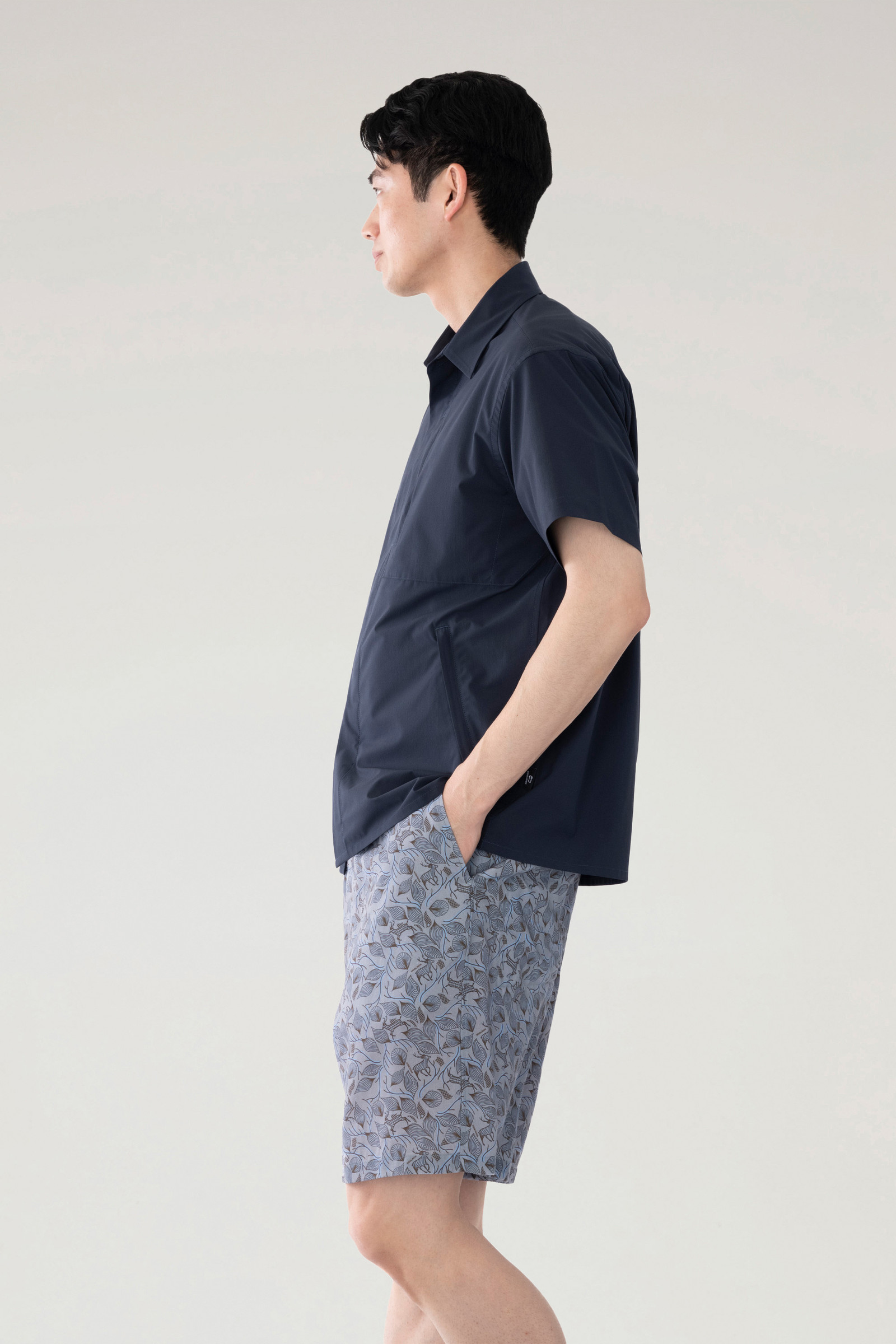 Anytime Short-Sleeved Shirt in Recycled Stretch Polyester Blue photo 2 | Woolrich