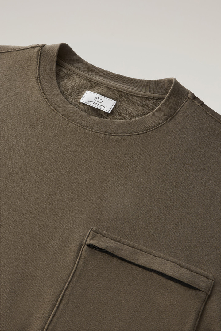 Sweat-shirt à col rond en pur coton muni d’une poche zippée Vert photo 2 | Woolrich