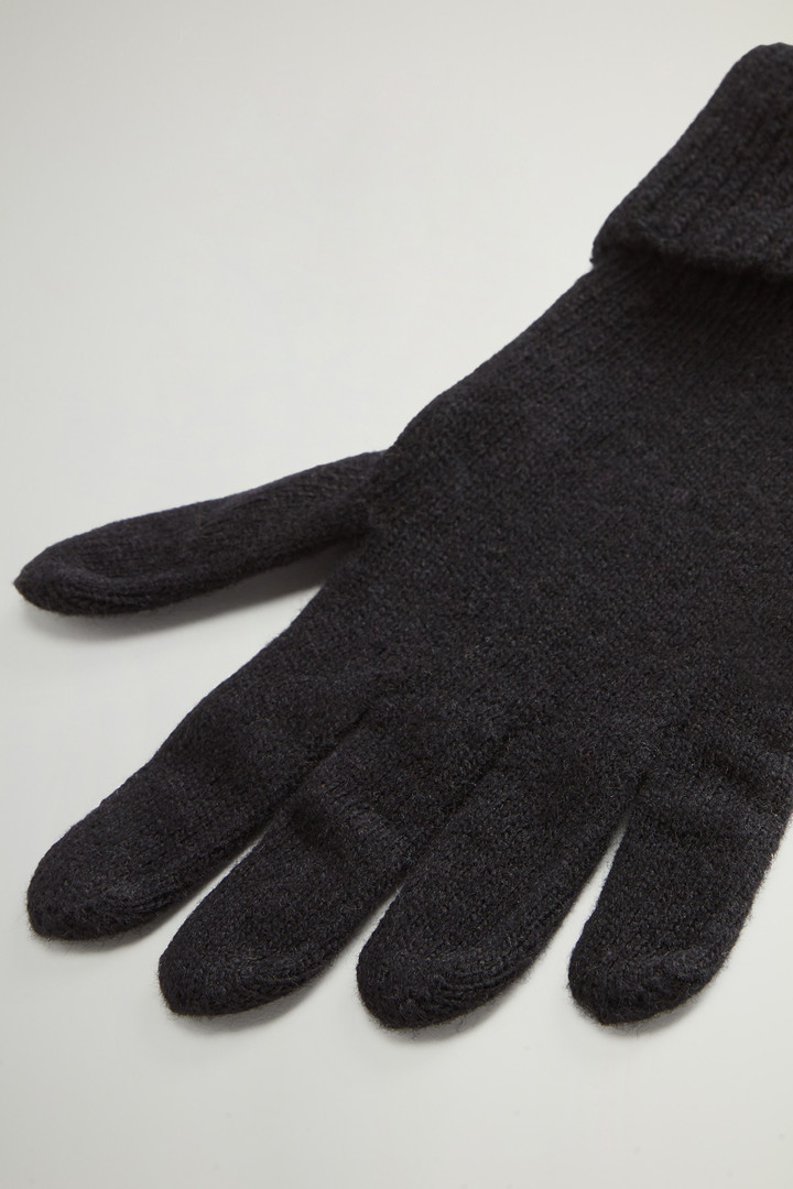 Merino Virgin Wool-Blend Gloves Black photo 2 | Woolrich