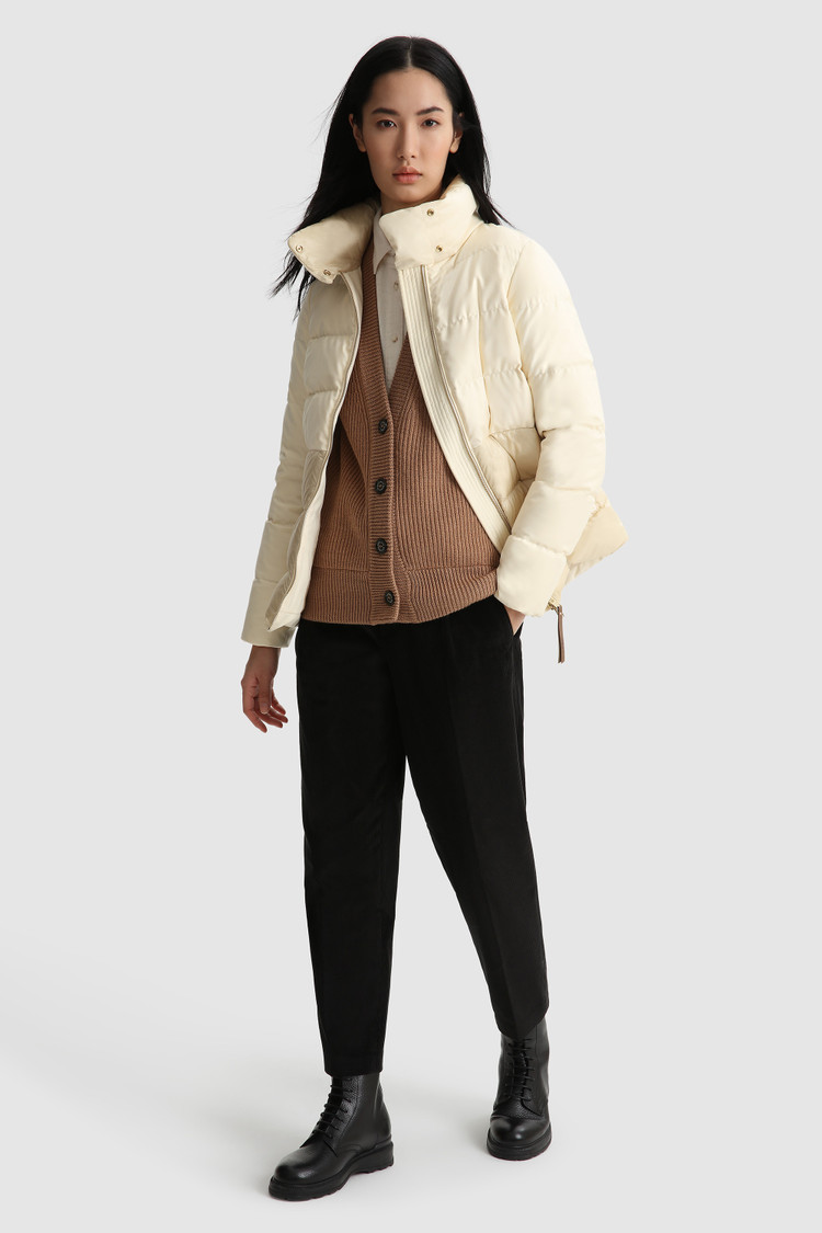 Luxury short down Jacket with horizontal quilting