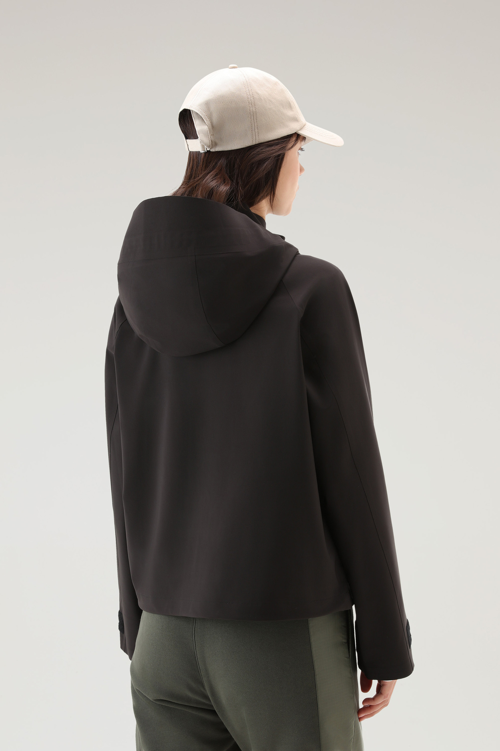 Tech Commuting Short Hooded Jacket in Stretch Nylon Black photo 3 | Woolrich