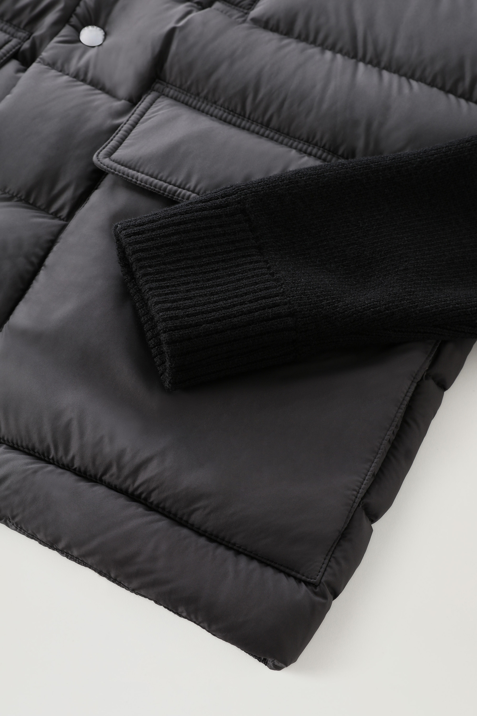 Sierra-Jacke mit Ärmeln aus Merinowolle und abnehmbarer Kapuze Schwarz photo 9 | Woolrich