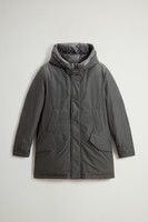 パーカー・フーディ WOOLRICH FW24 PARKY TECH. (CFWOOU0928MR UT3339100) Men's Parka in Tech Softshell black | Woolrich US