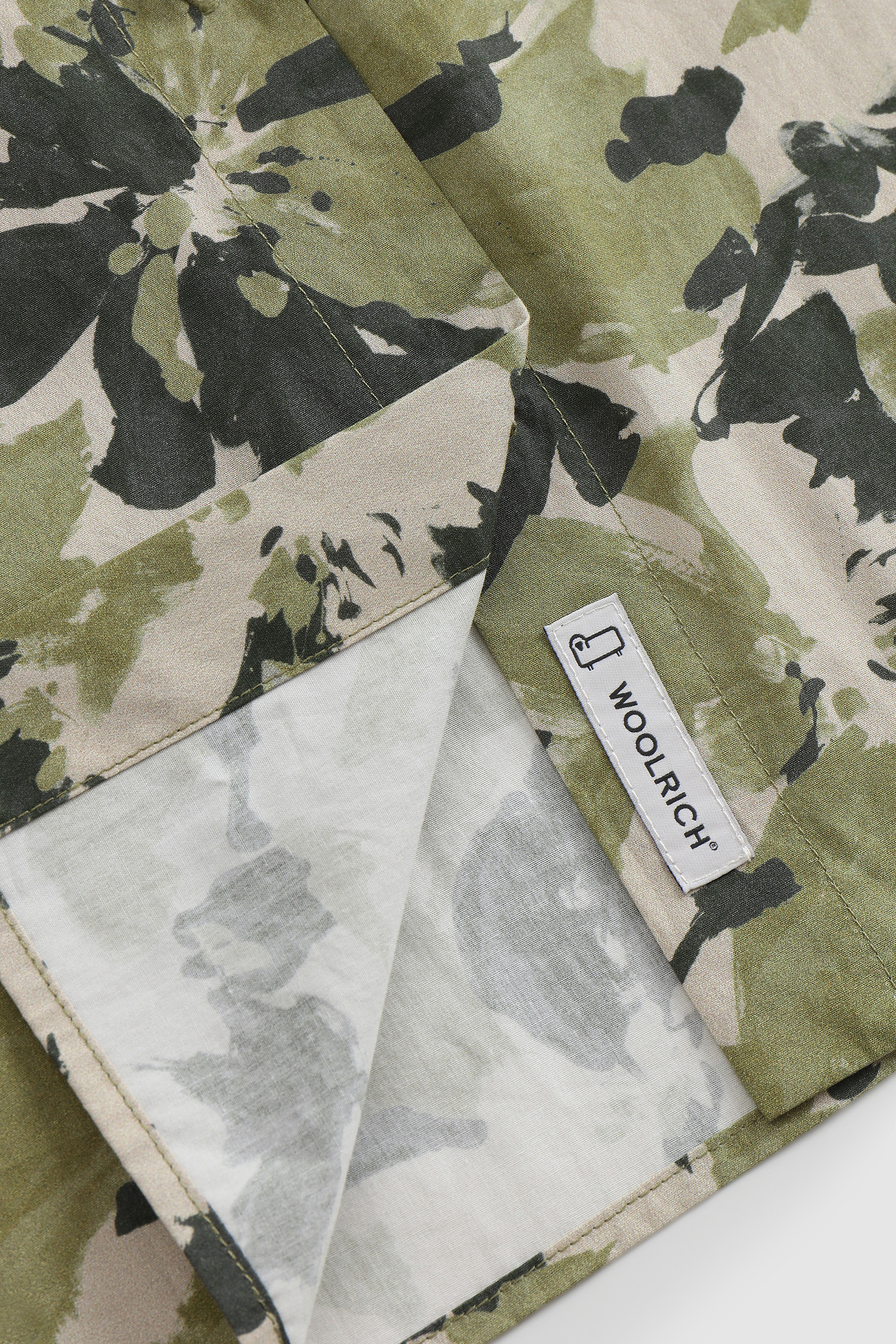 Wilderness Shirt in Cotton Poplin Green photo 7 | Woolrich
