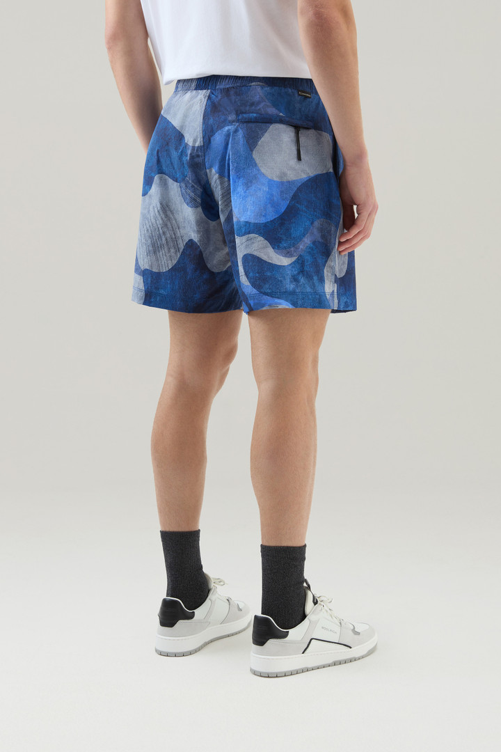 Shorts aus Crinkle-Nylon mit Print Blau photo 3 | Woolrich