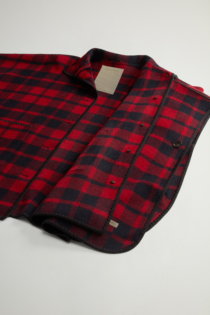 BLANKET CAPE Red photo 11 | Woolrich